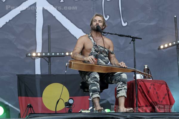 XAVIER RUDD - 2017-07-01 - ARRAS - La Citadelle - Greenroom - 